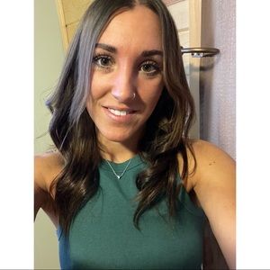 Meet your Posher, Kira